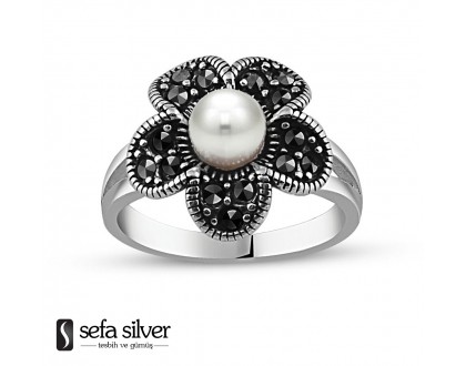 Papatya Modeli İncili Gümüş Yüzük